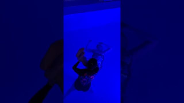 Аквафлоатинг. Телесная терапия в теплой воде смотреть онлайн