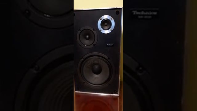 Loa technics SB 202 giá 2tr8 .Liên hệ 0971817668 смотреть онлайн
