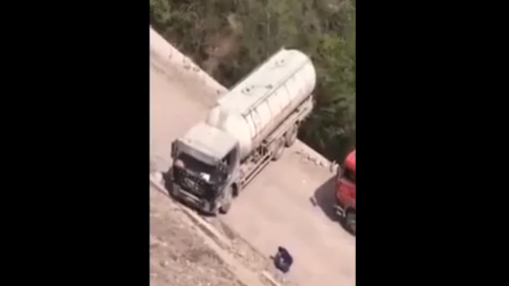 Водитель со стальными тестикулами смотреть онлайн