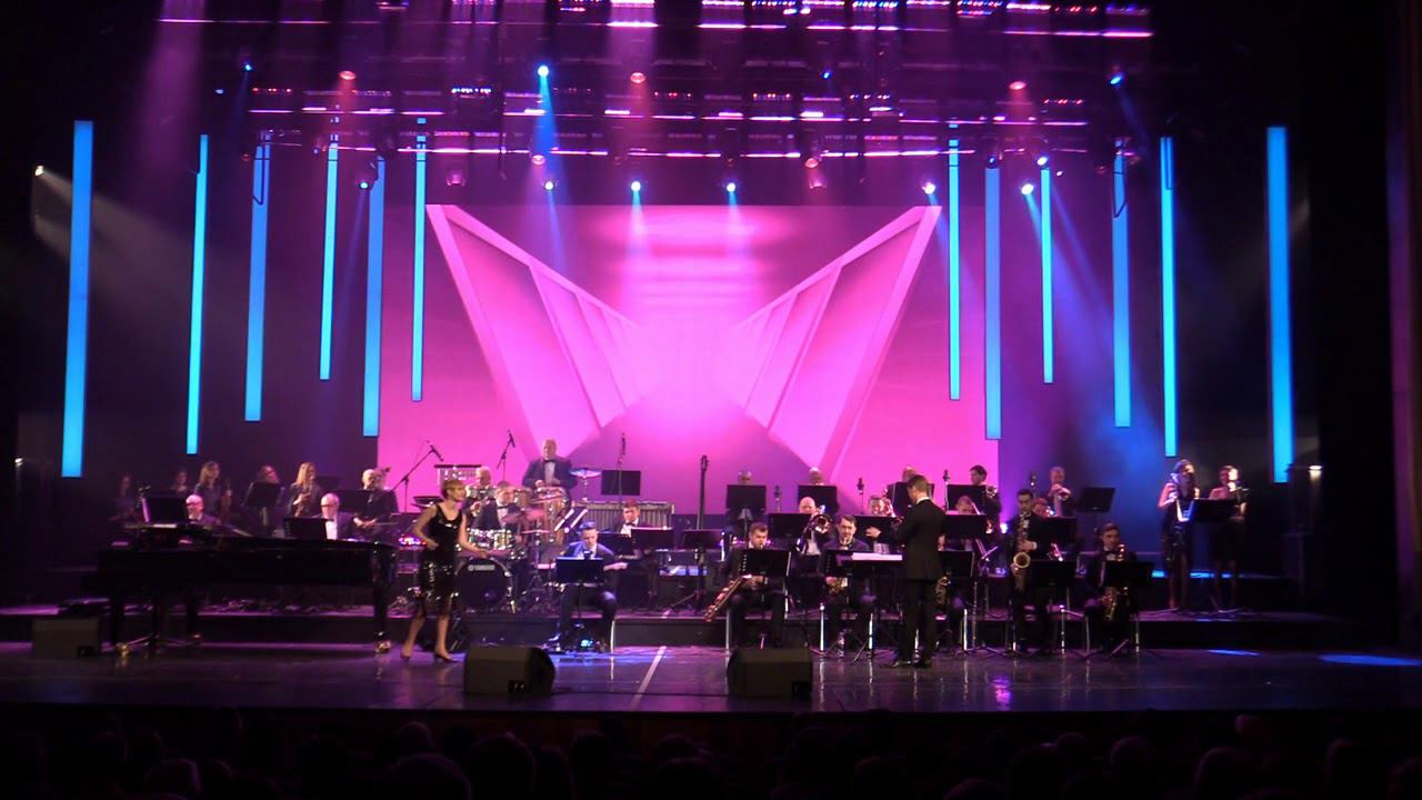 "Kiss" смотреть онлайн