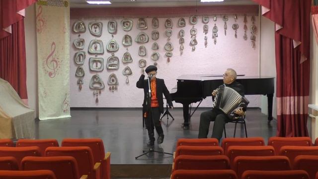 Родион Мельников Куплеты Курочкина из к/ф "Свадьба с приданым" смотреть онлайн