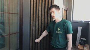 Рейки на стене и потолке на холодном балконе