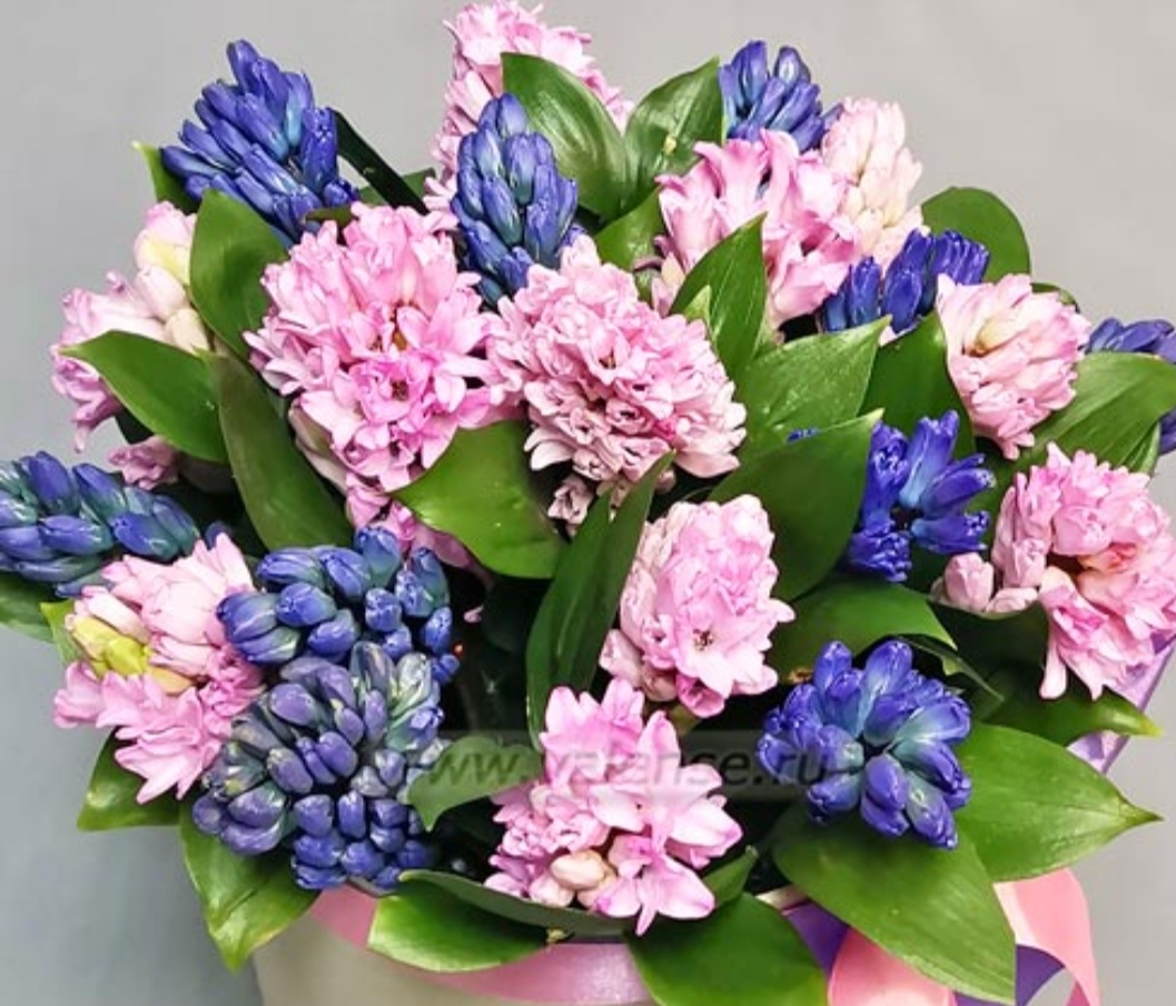 С праздником 8 марта! смотреть онлайн