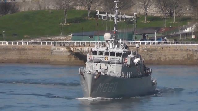 Украина получит от Нидерландов два минных тральщика смотреть онлайн