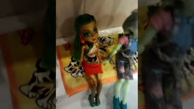 Аквапарк!Тора заболела... смотреть онлайн