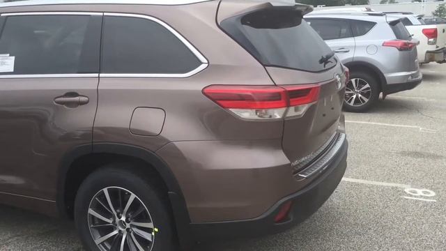 2019 Toyota Highlander 2019 toasted walnut exterior смотреть онлайн