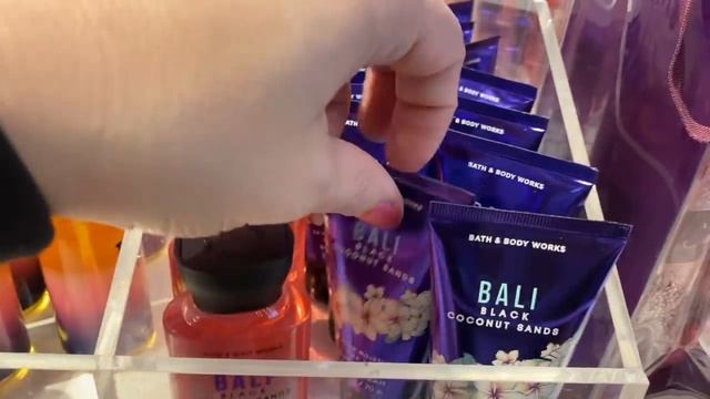 Bath & Body Works Haul NEW Tropical Collection Fun Sizes! смотреть онлайн