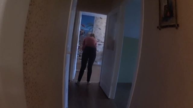 Запах деревенского дома не сравнить с городским. Устраняем старые ошибки в ремонте. смотреть онлайн