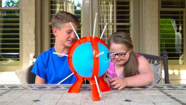 Boom Boom Balloon! (MattyBRaps vs Sarah Grace) смотреть онлайн
