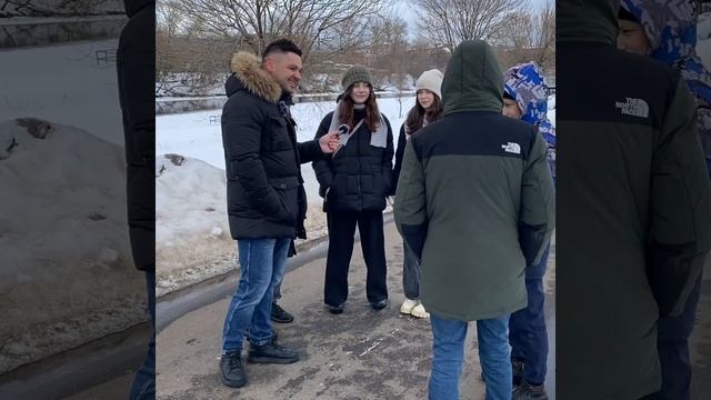 Прилипалы на 8 марта смотреть онлайн
