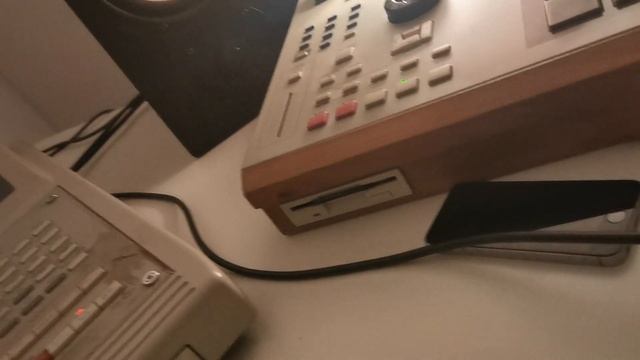 12 bit sketch | AKAI S950, MPC 60 hip hop смотреть онлайн
