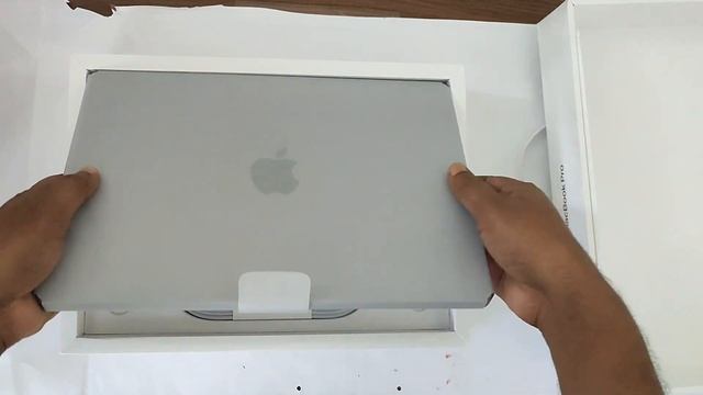 Unboxing Macbook Pro 14 inch space grey|Discounted price and free Airpods| #apple #mackbookpro смотреть онлайн