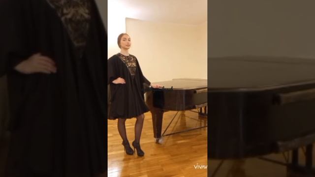 платье с вышивкой ручной работы в стиле тату бабочки. автор Надя Сологуб. смотреть онлайн