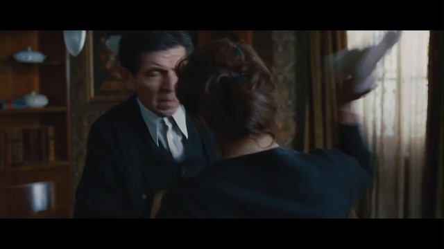 Appartamento ad Atene "Theatrical Trailer" dal 28 Settembre al Cinema смотреть онлайн