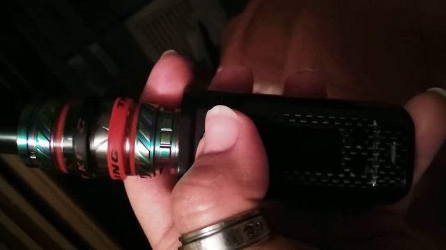 Black screen. Wismec RX 300. Carbon Fiber смотреть онлайн