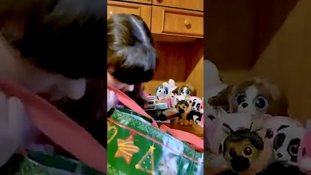 Подарки от друзей, Новой почтой) Война нас разбросала. Мы друг от друга далеко, но мы вместе. смотреть онлайн