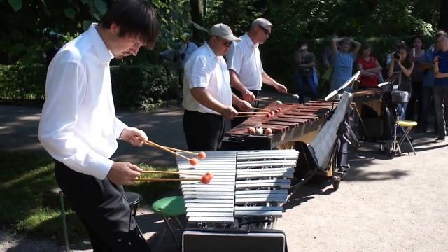 4 четверти. 4 Quarters. Ave Maria. G.Kcaccini. Peterhof. St.Petersburg. 6.07.12