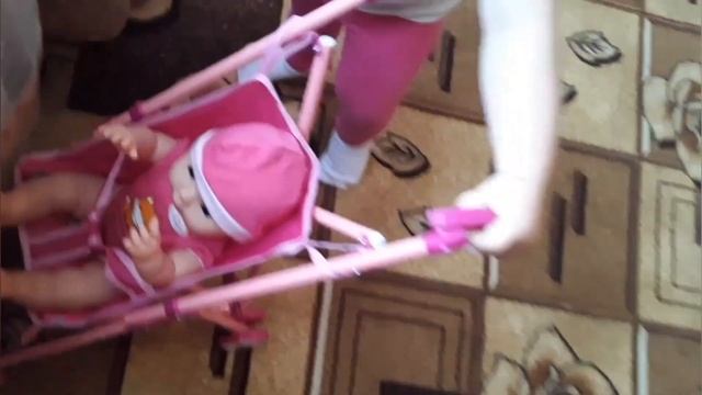 Новая коляска для куклы Миланы смотреть онлайн