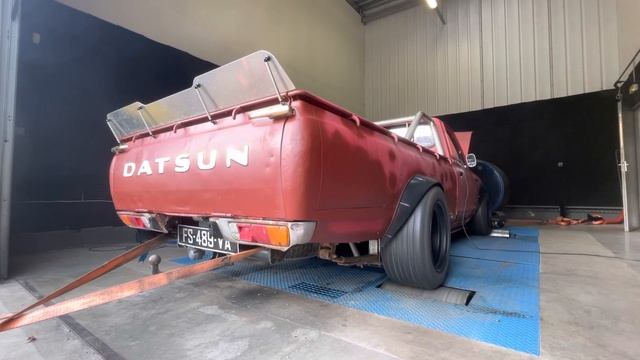 Datsun 620 dyno, swap VG30DE смотреть онлайн