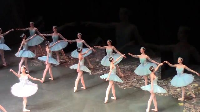На отдыхе и после печати 1 го тома Посвящения Михайловскому театру Иван Добр смотреть онлайн