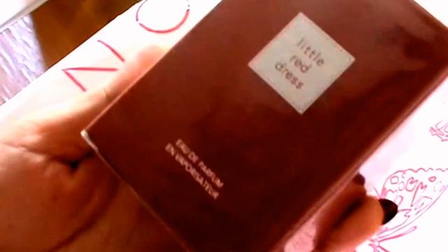 ПАКЕТ - СЮРПРИЗ от AVON ШОК смотреть онлайн