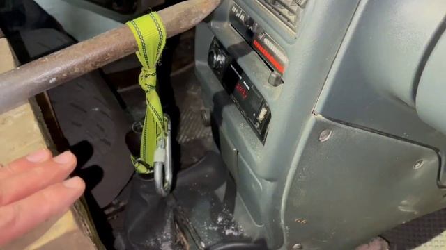 КАК СНЯТЬ РУЧКУ КПП ЛАДА 2114. Против ЛОМА нет ПРИЕМА! смотреть онлайн