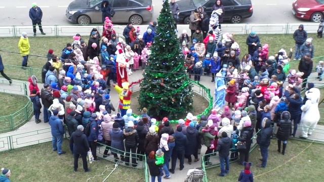 во дворе на беговой смотреть онлайн
