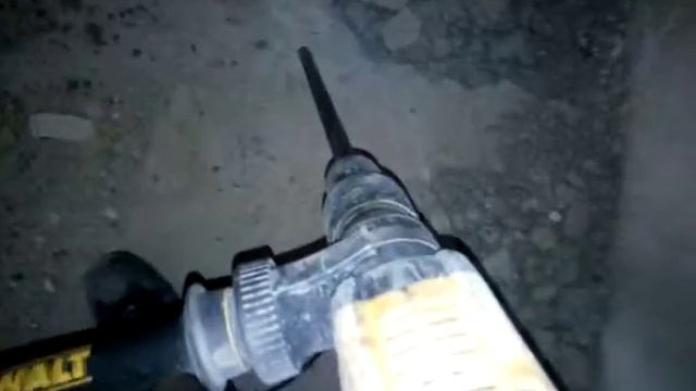 DeWALT D25602-QS