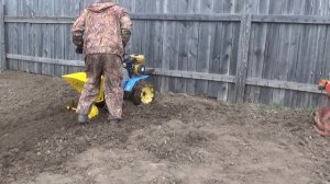 Посадка картофеля картофелесажалкой КС 01 Целина