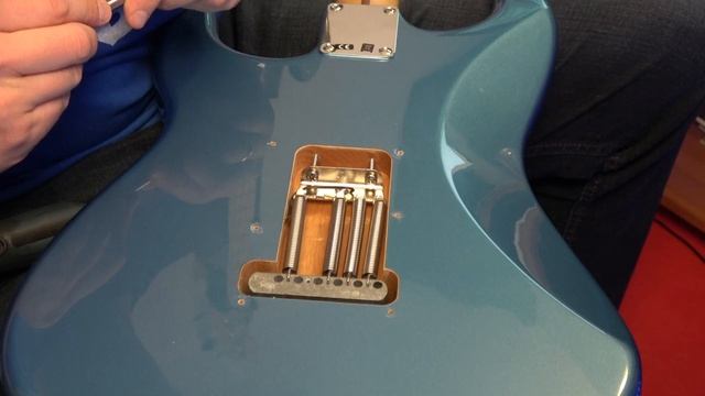 HOW TO - Hardtail A Fender Stratocaster Tremolo Bridge