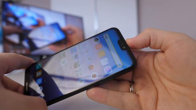 Обзор Huawei P20 Lite. Китайская Каравелла