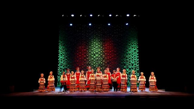 г. Обь ДК "Крылья Сибири" Образц. колект. анс. русской песни "Рушничок" "Как по горкам, по горам смотреть онлайн