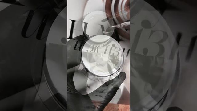 Каучуковый топ без липкого слоя от LOOKNAIL смотреть онлайн