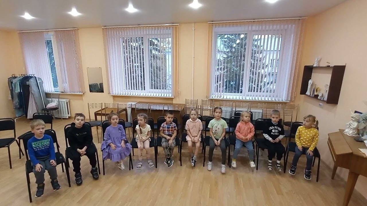 "Осень, осень, осень", Хор "Крутые парни и девчонки" (29 сентября 2023) смотреть онлайн