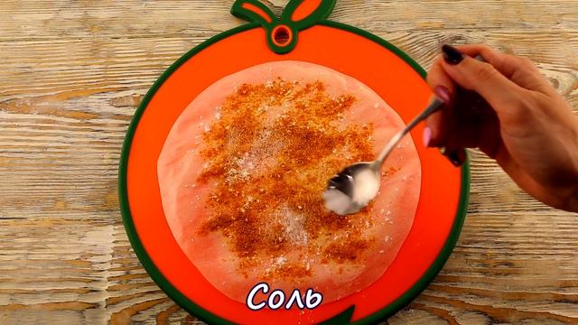 Кладу филе на пергамент и жарю 10 минут на сковороде! Самая сочная куриная грудка! смотреть онлайн