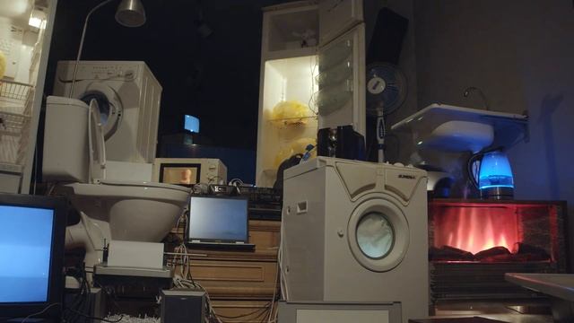 Марина Алексеева, Владимир Раннев. ВСЕ ВКЛЮЧЕНО. Аудиовизуальная инсталляция. 2021 (общий план) смотреть онлайн