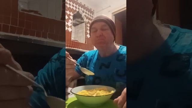 На обзор кукурузные хлопья простой завтрак из магазина светофор смотреть онлайн