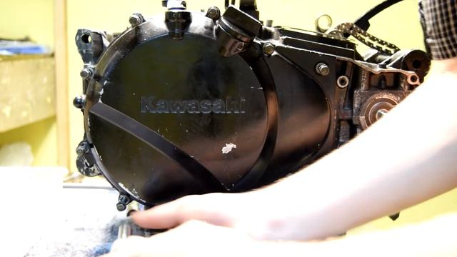 Полная переборка Kawasaki GPZ500S Часть 1: Разбор двигателя