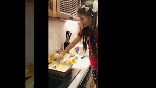 Королевская запеканка к 8 марта от #КираМалинка смотреть онлайн