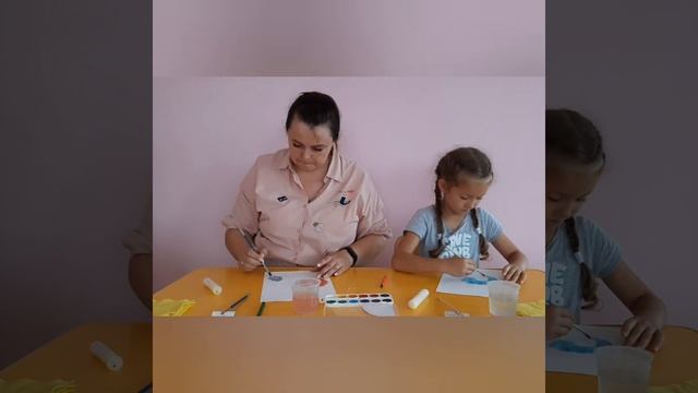 Денисова Марьяна, 5 лет. "Рисуем астры свечкой" смотреть онлайн