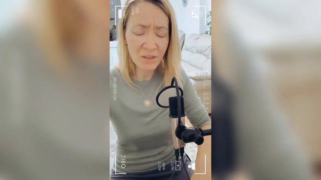 Оля Типикина. Песня "Притворство" смотреть онлайн