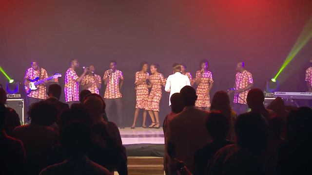 FUNMI SAX @ WONDERS OF PRAISE 10 - GRACIOUS GOD смотреть онлайн