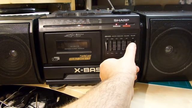 Магнитола из 90-х годов. Sharp WT-T380(BK). смотреть онлайн