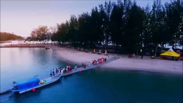 СОСРЕДОТОЧЬТЕСЬ НА ПРОСВЕТЛЕНИИ, ЛЮБВИ И СМЕХЕ! смотреть онлайн