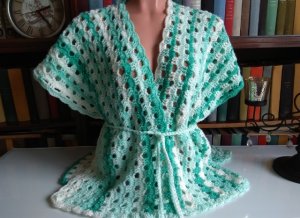 Туника с простым вертикальным рисунком