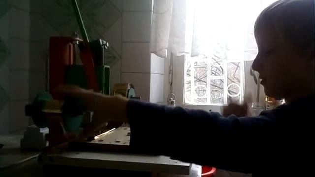 V-olshe. П-6л. Тиснение шильдов. смотреть онлайн