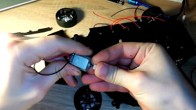 РОБОТ ИЗ ОБЫЧНОЙ RC МАШИНКИ НА ARDUINO смотреть онлайн