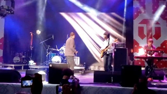 Танцы минус -Город .День танкиста.Минск 2018 год. смотреть онлайн