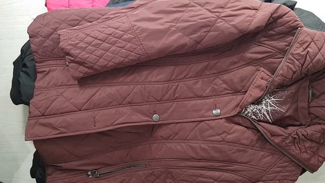 B4 08373 Anoraks Spring (Куртки М/Ж) №2 13 кг 8,60€ за кг 18 ед смотреть онлайн