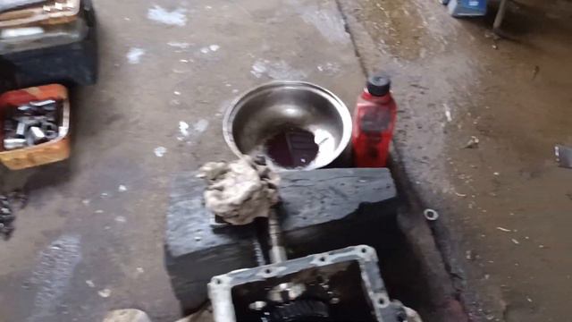 Replacing Main Drive & Counter gear 4D56 Mitsubishi Transmission смотреть онлайн